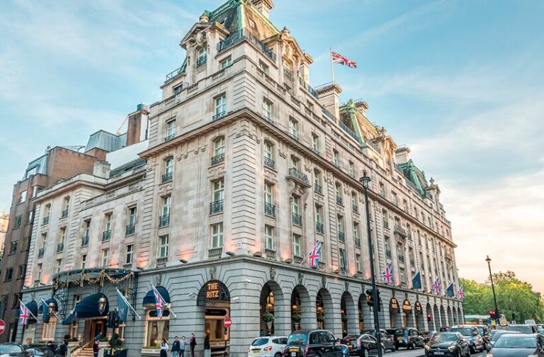 Best Mayfair Hotels Luxury Stays and Timeless Elegance in London’s Most Prestigious District