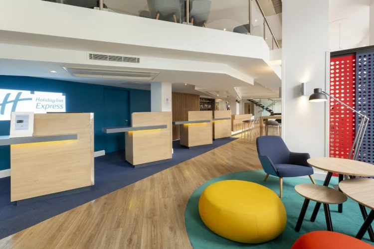 Best Hotels Near EH1 for Comfort, Accessibility, and Exploring Edinburgh’s Heart